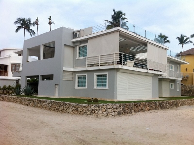 Villa on the 1st line in Bavaro with an area of 550 m2